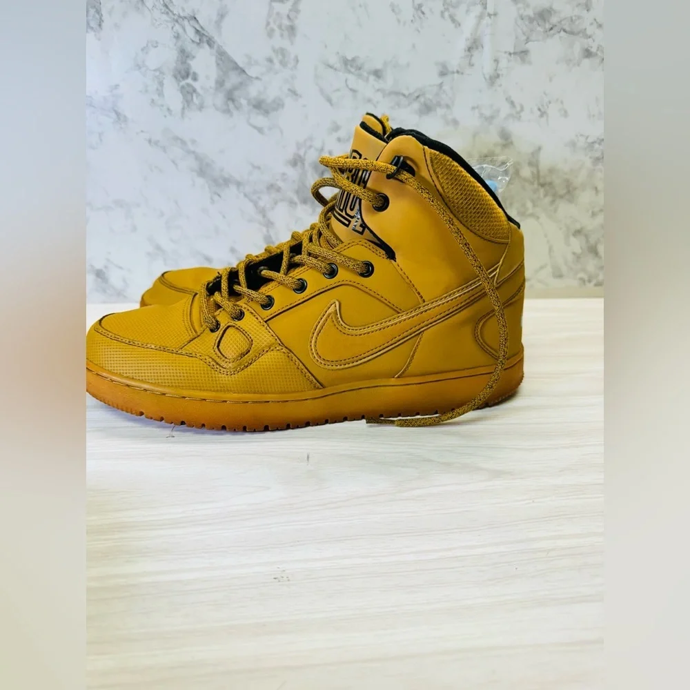 Nike elevate your